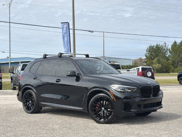 Used 2023 BMW X5 xDrive40i w/ M Sport Package AWD/4WD image 2