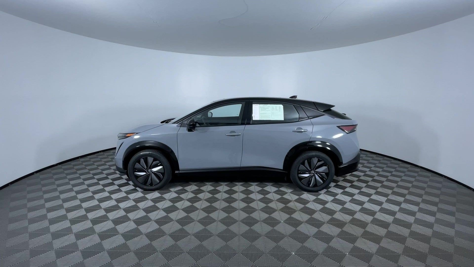 Certified 2024 Nissan Ariya AWD image 5