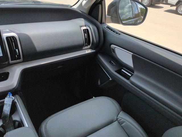 New 2027 Ford Expedition Max Active RWD image 17