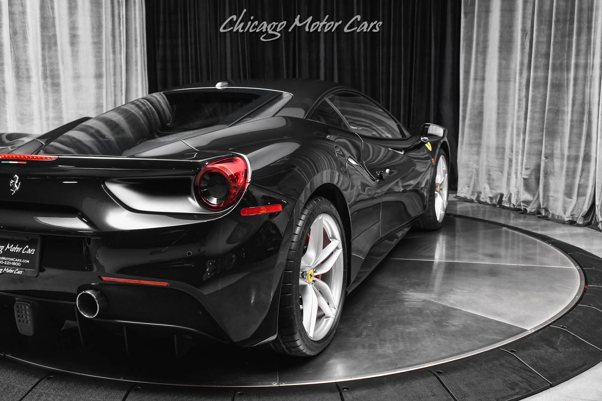 Used 2018 Ferrari 488 GTB RWD image 39