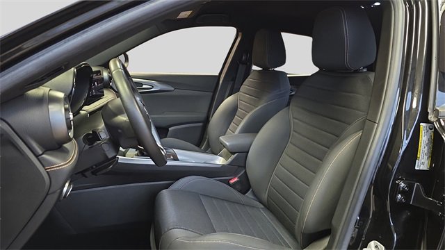 Used 2024 Alfa Romeo Tonale Ti image 11