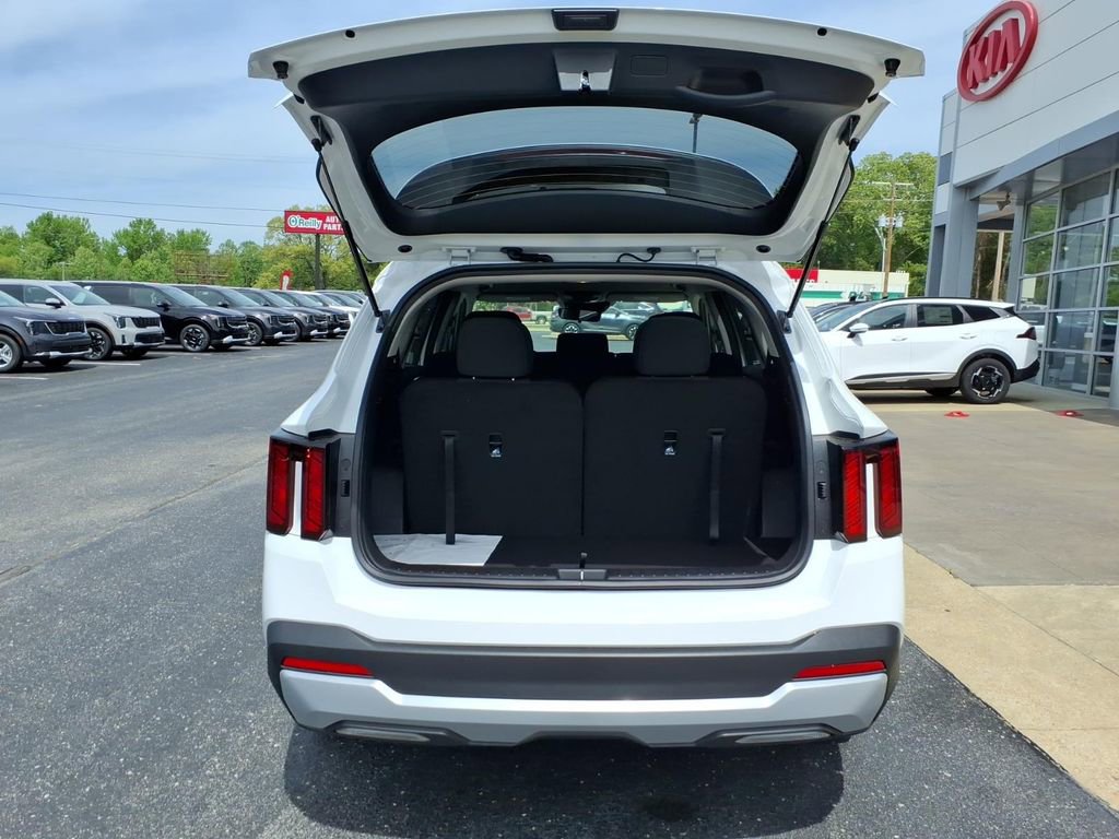 New 2026 Kia Sorento LX FWD image 6