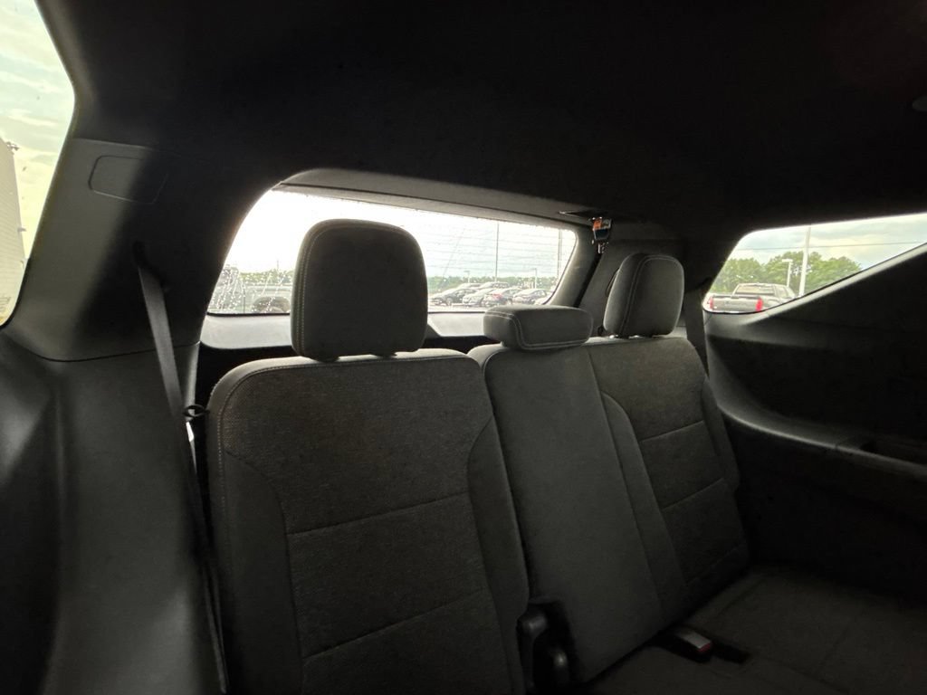Used 2024 Chevrolet Traverse LT FWD image 29