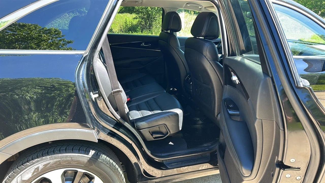Used 2016 Kia Sorento EX AWD/4WD image 46