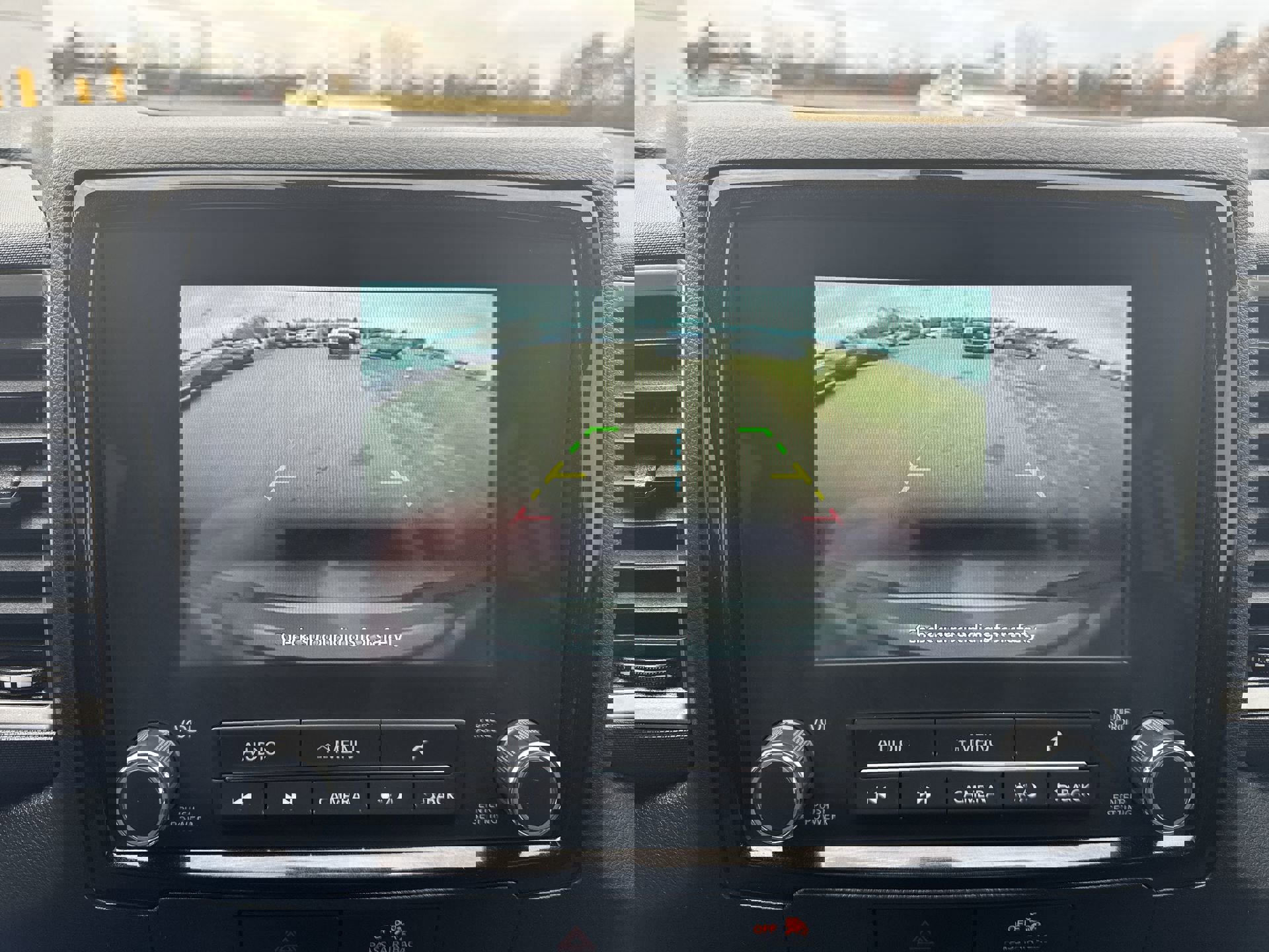 Used 2022 Nissan Frontier SV image 15