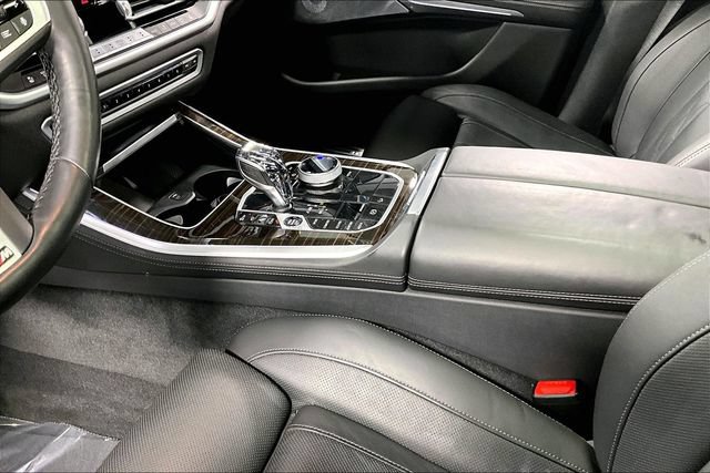 Used 2021 BMW X5 M50i w/ Executive Package AWD/4WD image 19