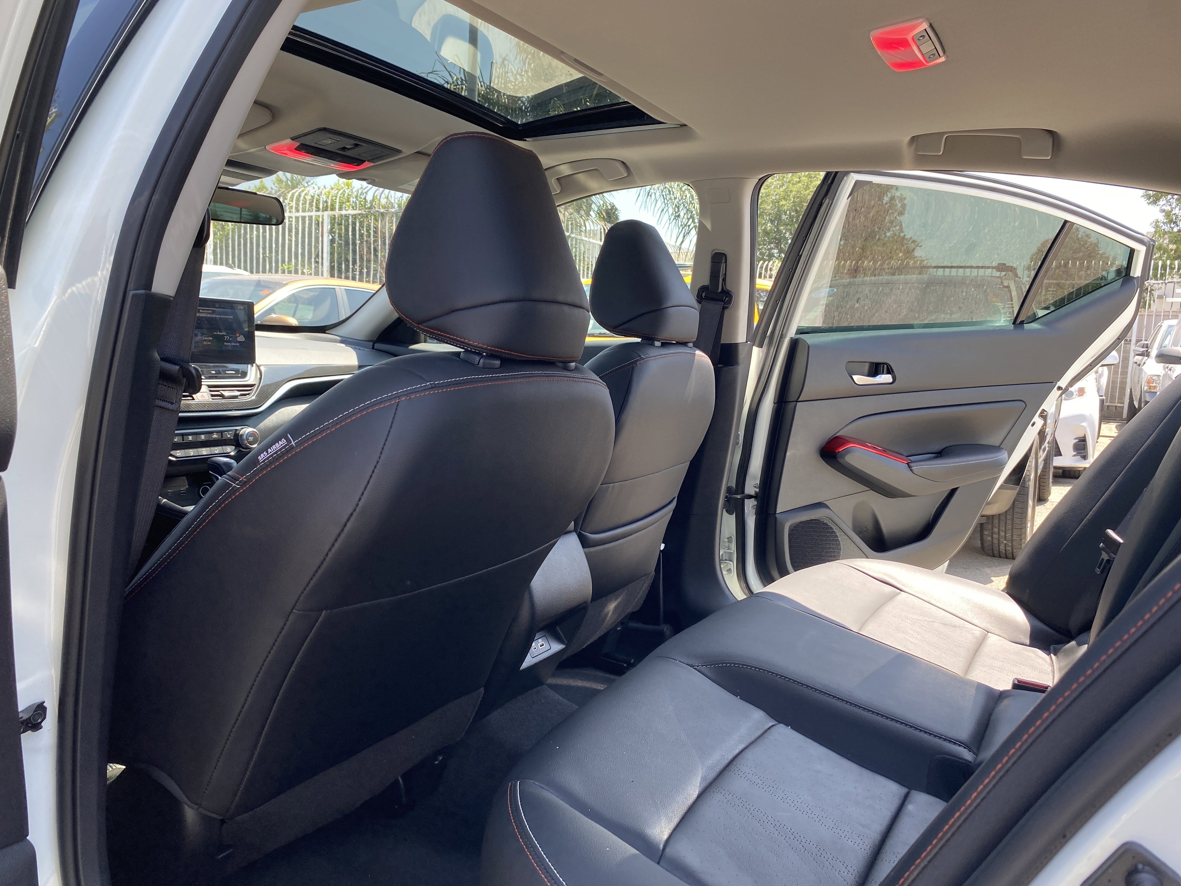 Used 2023 Nissan Altima 2.5 SR w/ SR Premium Package image 15