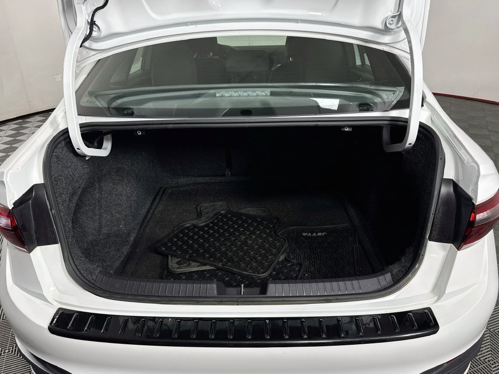 Used 2024 Volkswagen Jetta Sport FWD image 23