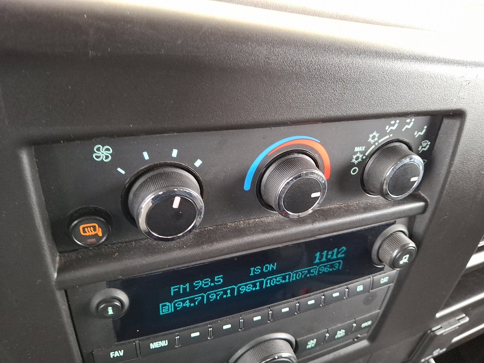 Used 2023 GMC Savana 2500 w/ Driver Convenience Package image 15