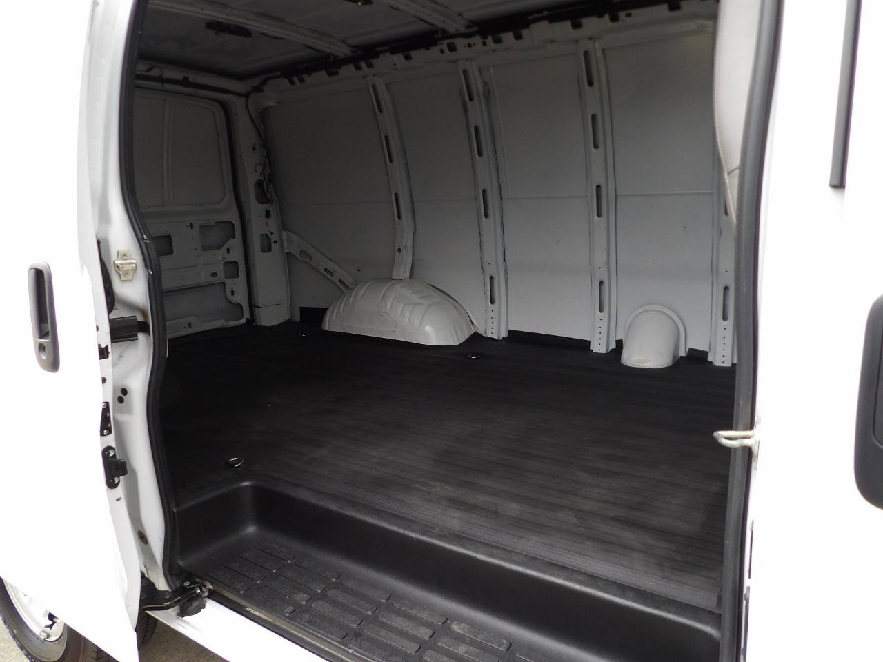 Used 2023 Chevrolet Express 2500 1500 Cargo w/ Driver Convenience Package image 26