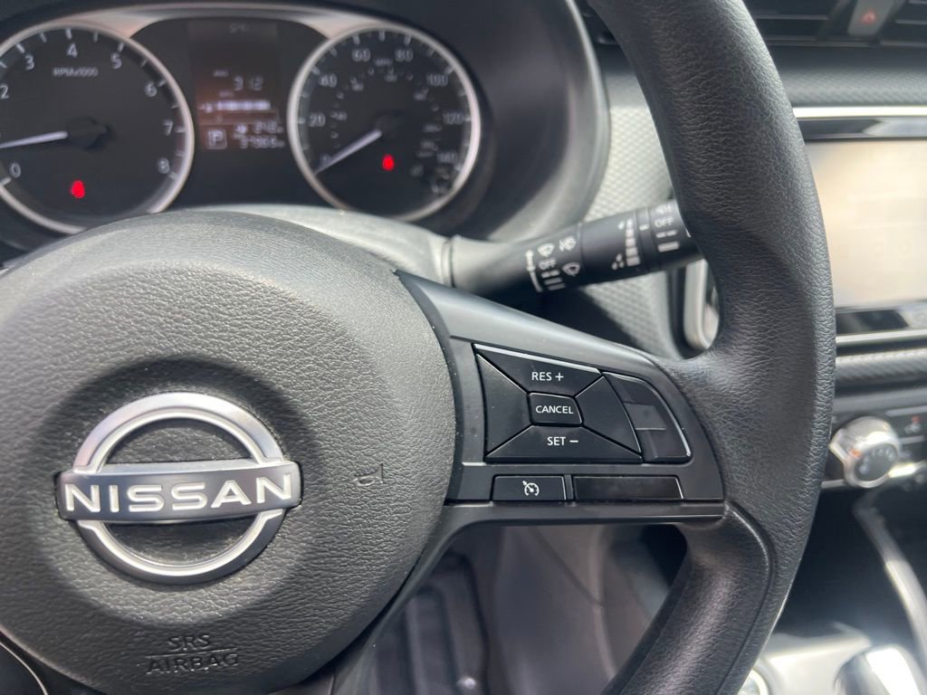 Used 2024 Nissan Kicks S FWD image 17