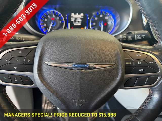 Used 2019 Chrysler Pacifica Touring-L FWD image 21