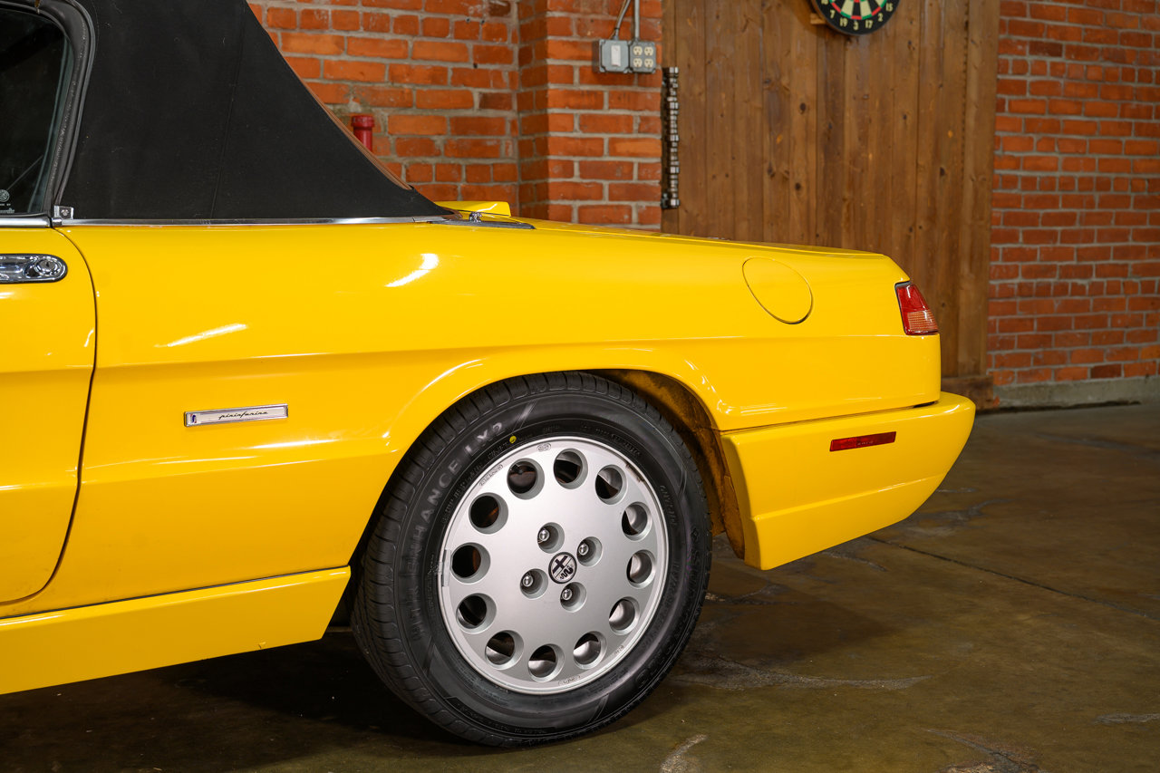 Used 1992 Alfa Romeo Spider Veloce image 10