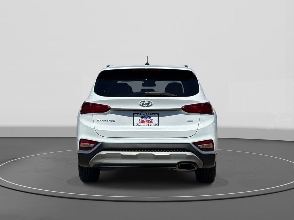 Used 2019 Hyundai Santa Fe SE image 6