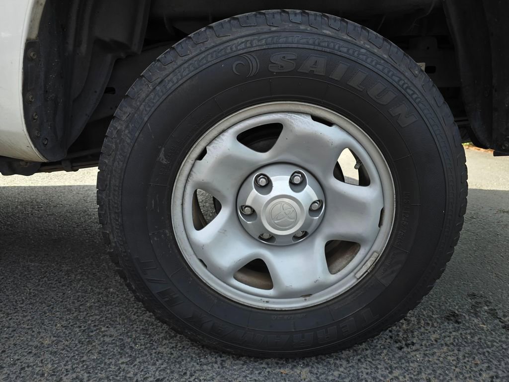 Used 2018 Toyota Tacoma SR RWD image 6