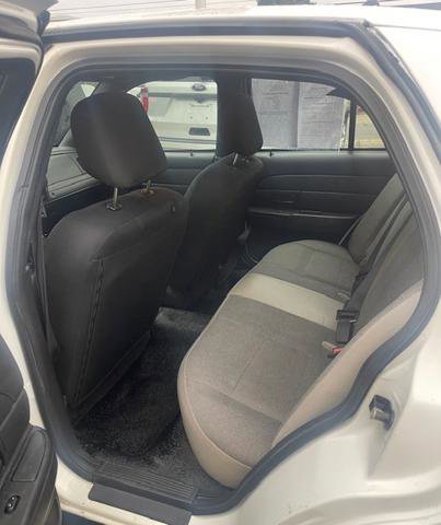 Used 2008 Ford Crown Victoria Police Interceptor RWD image 8
