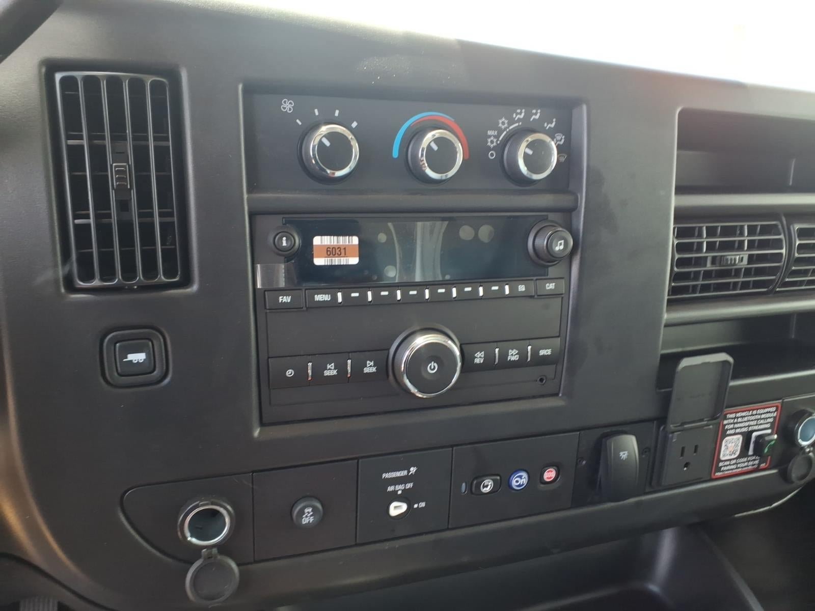 New 2026 Chevrolet Express 4500 w/ Power Convenience Package RWD image 10