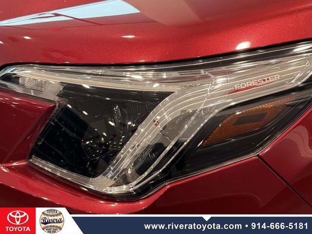 Used 2022 Subaru Forester Premium AWD/4WD image 9