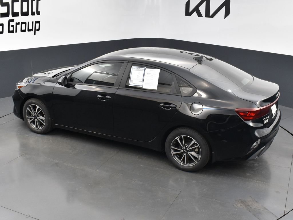 Certified 2022 Kia Forte LXS image 11