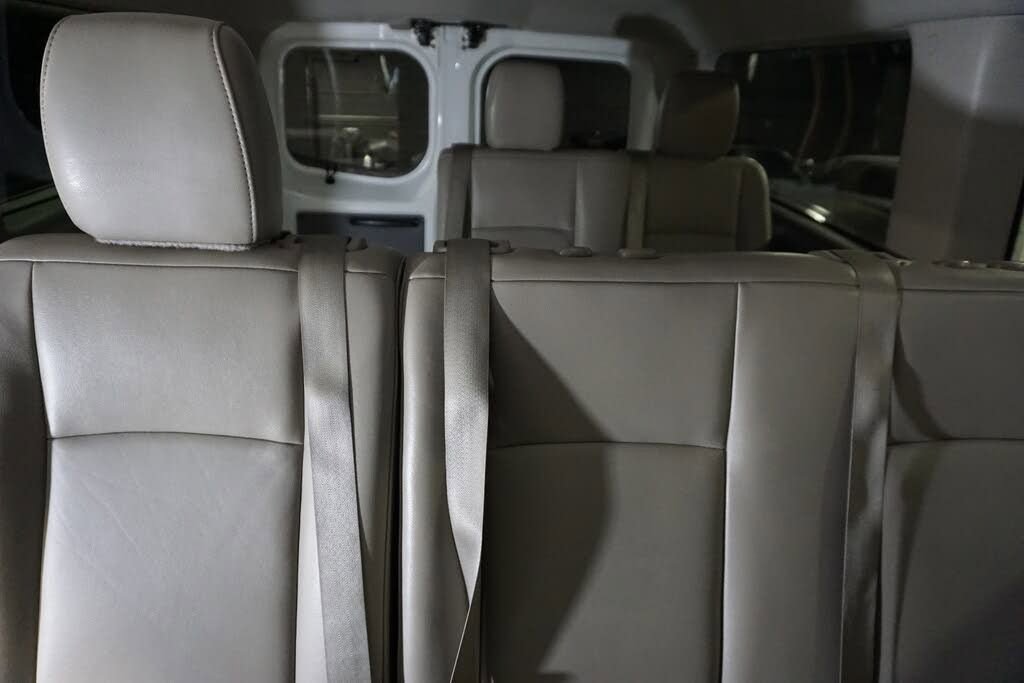 Used 2019 Nissan NV 3500 SL RWD image 21