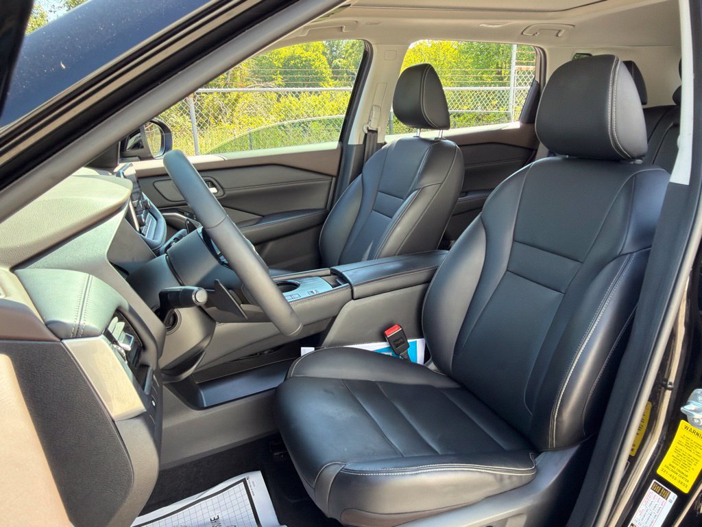 Used 2023 Nissan Rogue SL FWD image 23