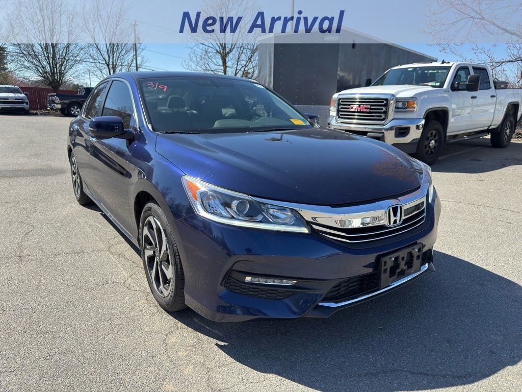 Used 2017 Honda Accord EX-L image 2