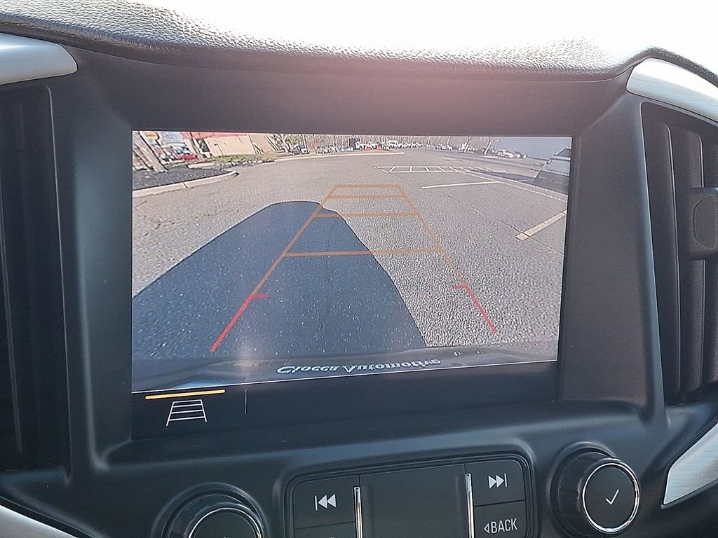 Used 2021 GMC Terrain SLT w/ Infotainment Package II image 4