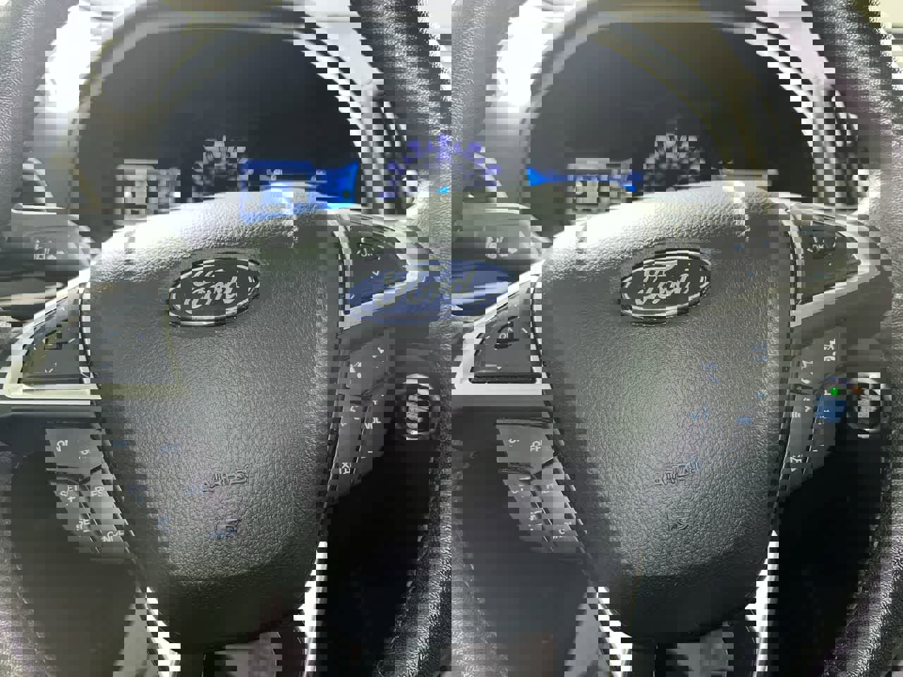 Used 2024 Ford Edge SEL image 16