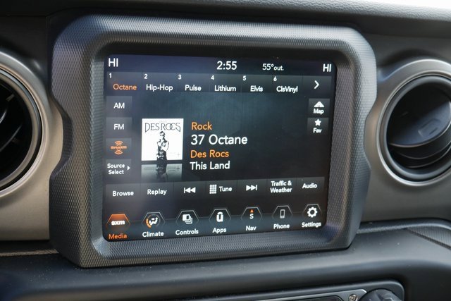 Used 2022 Jeep Gladiator Sport image 19