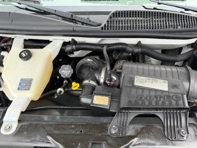 Used 2015 GMC Savana 2500 RWD image 9