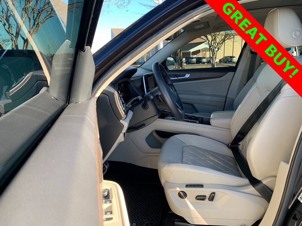 Used 2024 Volkswagen Atlas SEL Premium R-Line image 25
