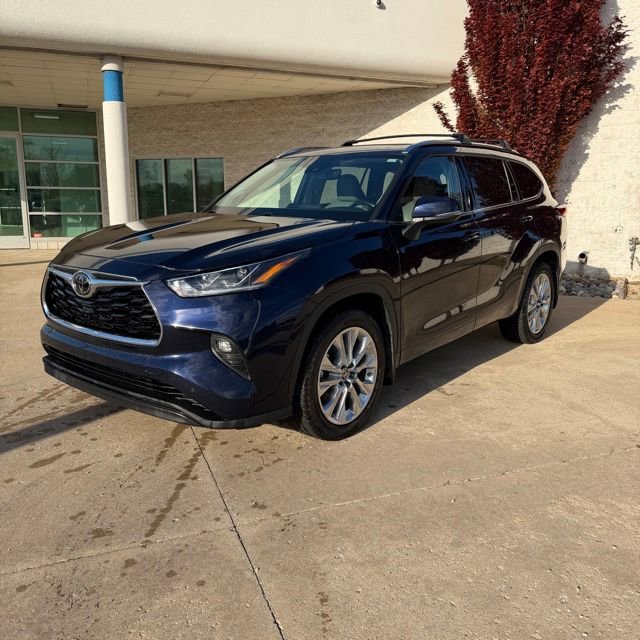 Used 2021 Toyota Highlander Limited