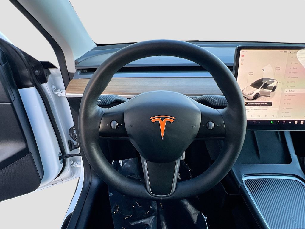 Used 2022 Tesla Model Y Performance image 10