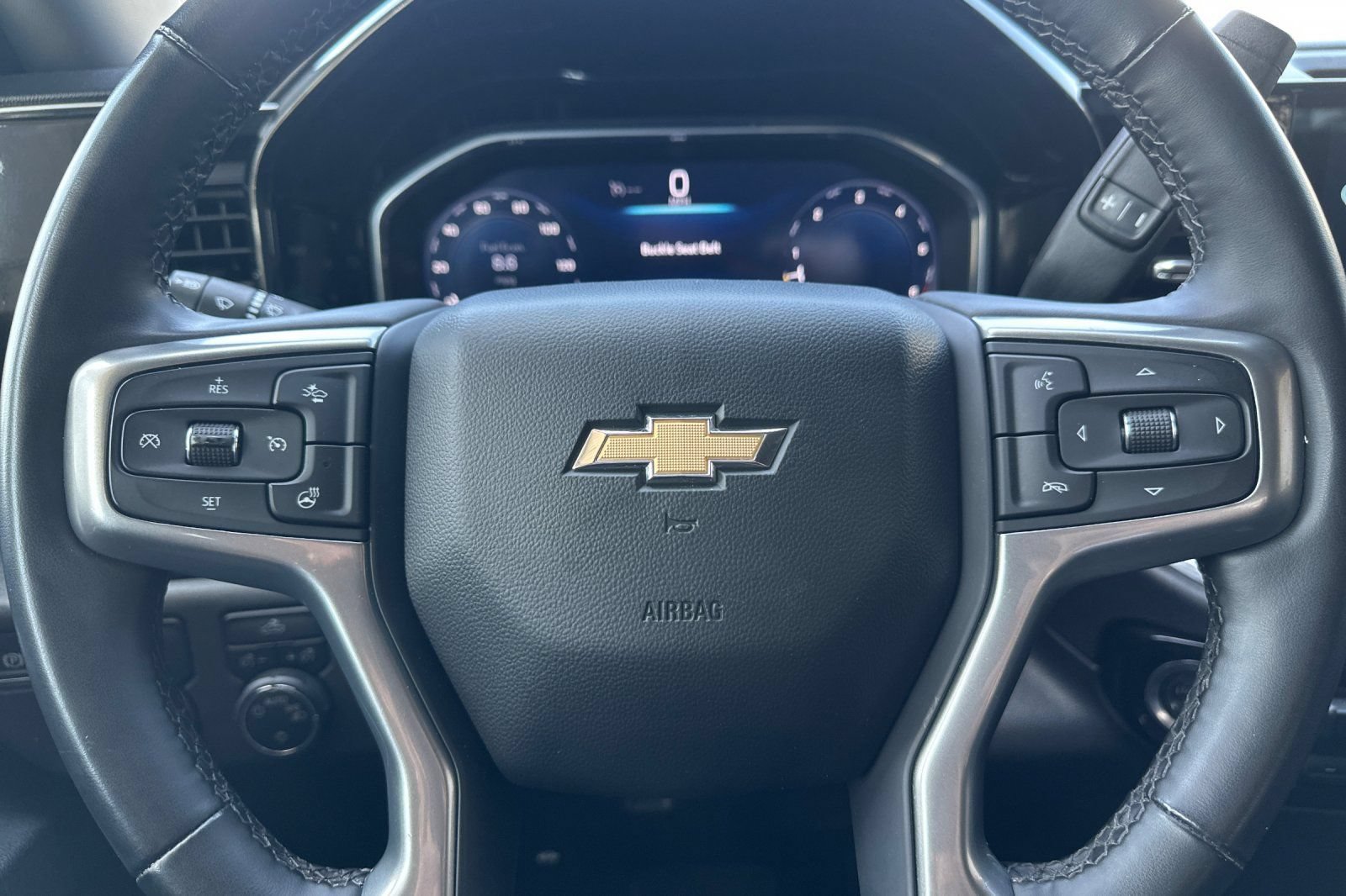 Used 2025 Chevrolet Silverado 1500 LT RWD image 22