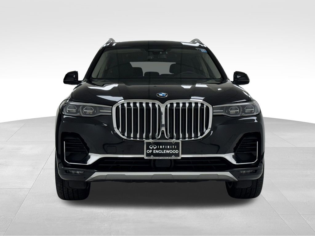 Used 2022 BMW X7 xDrive40i w/ Executive Package image 2