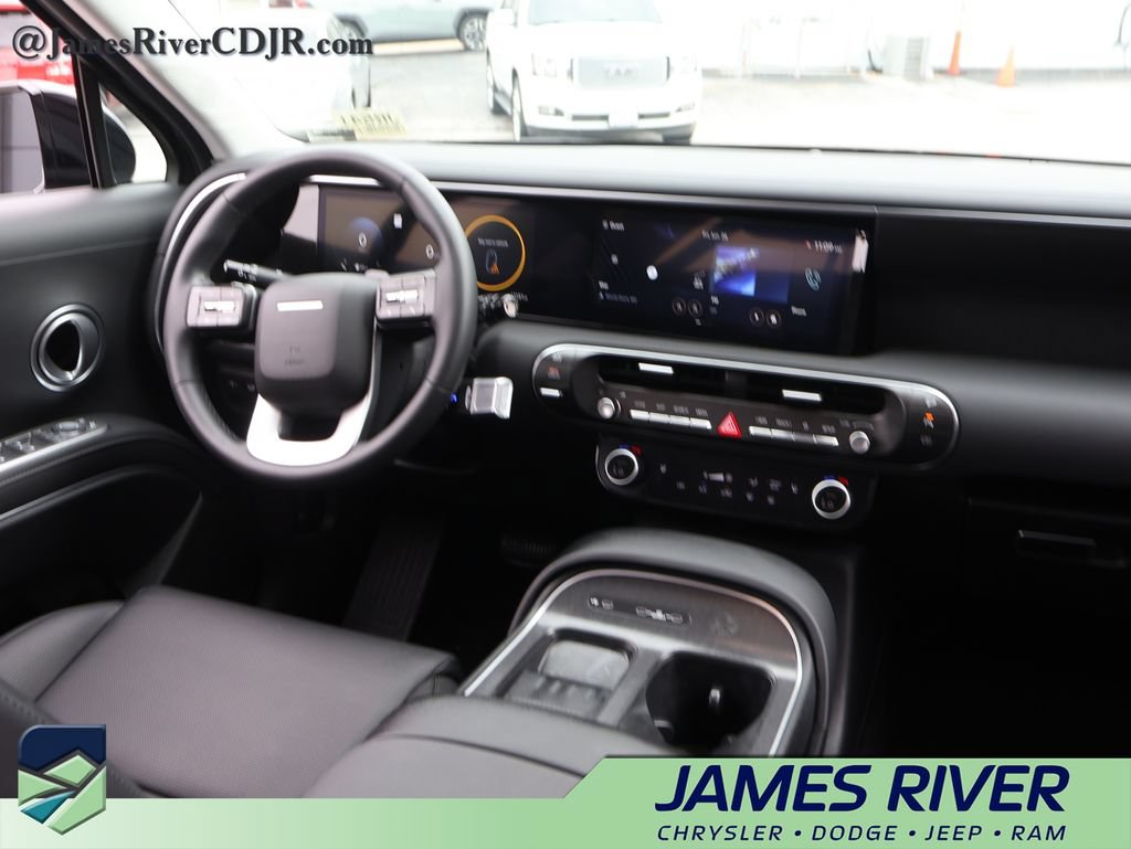 Used 2026 Hyundai Palisade SEL AWD/4WD image 14