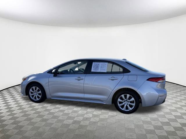 Used 2024 Toyota Corolla LE image 5