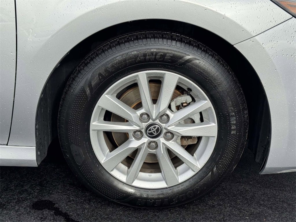 Used 2025 Toyota Camry LE image 26