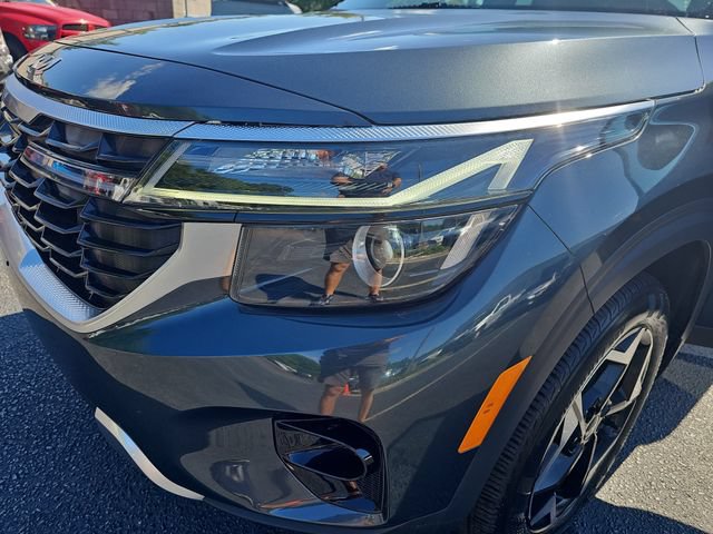 Used 2024 Kia Seltos EX AWD/4WD image 36