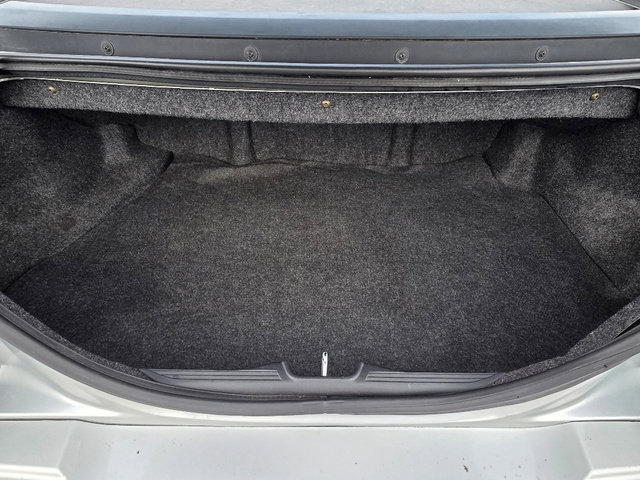 Used 2004 Ford Mustang Convertible image 4