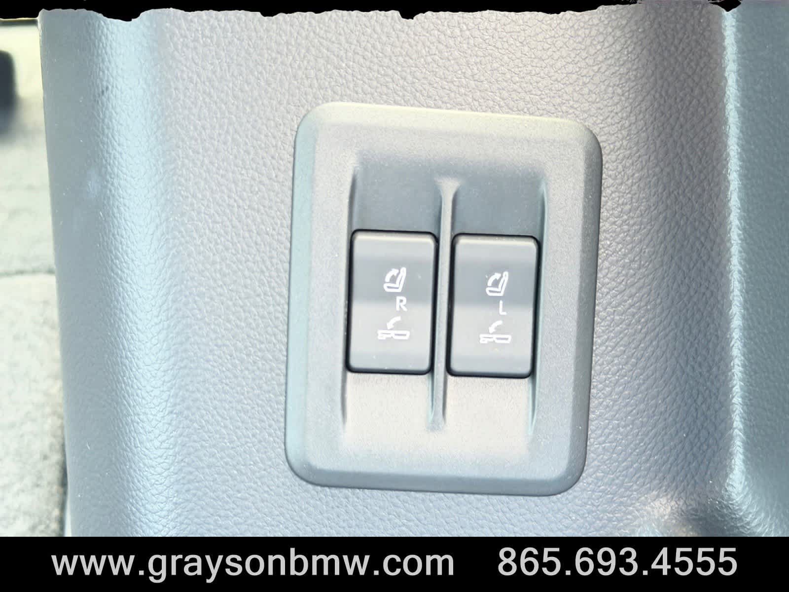 Used 2024 Lexus GX 550 w/ Accessory Package (2T) AWD/4WD image 18