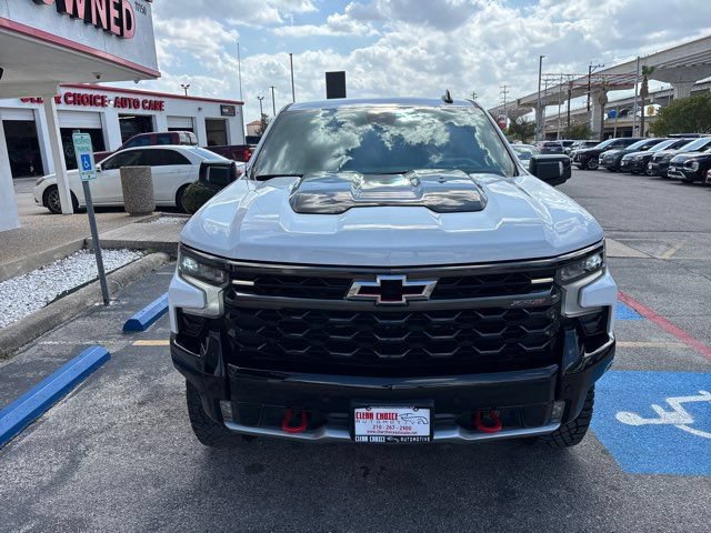 Used 2025 Chevrolet Silverado 1500 ZR2 w/ Technology Package AWD/4WD image 2