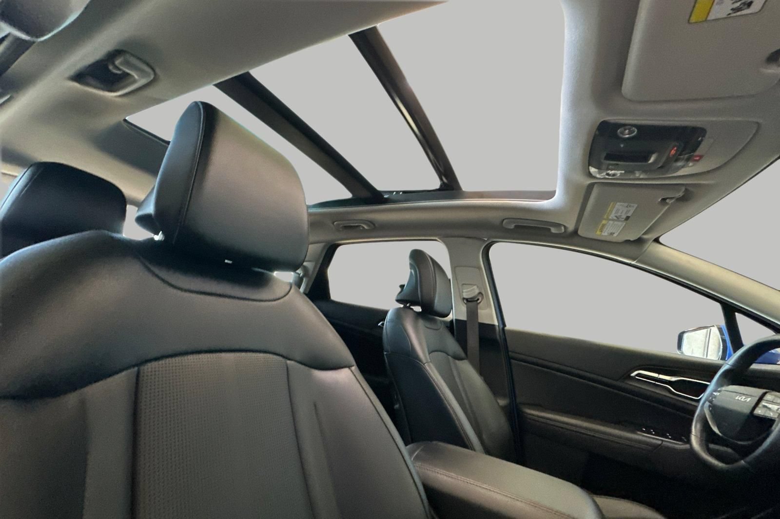 Certified 2026 Kia Sportage SX FWD image 18