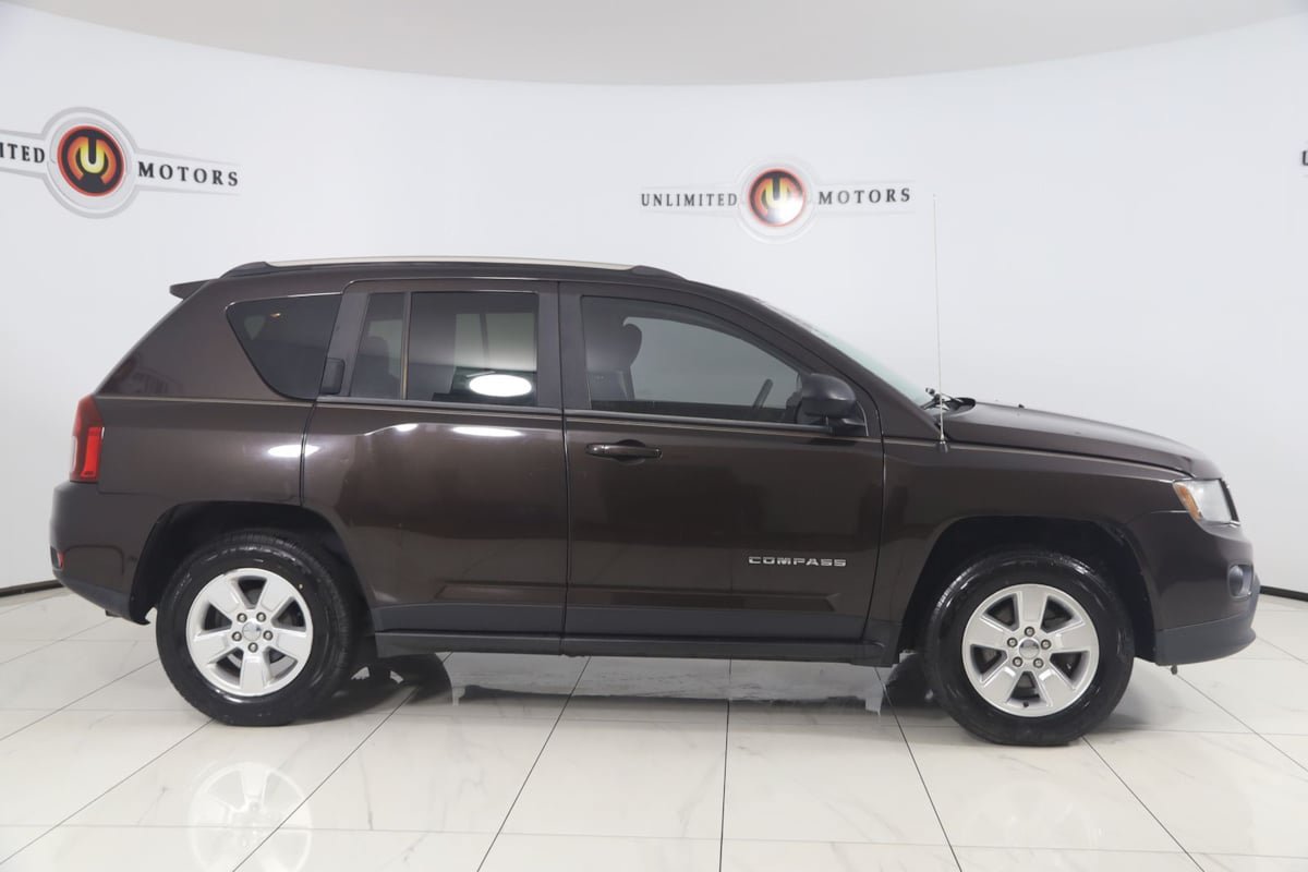 Used 2014 Jeep Compass Sport w/ Power Value Group FWD image 2