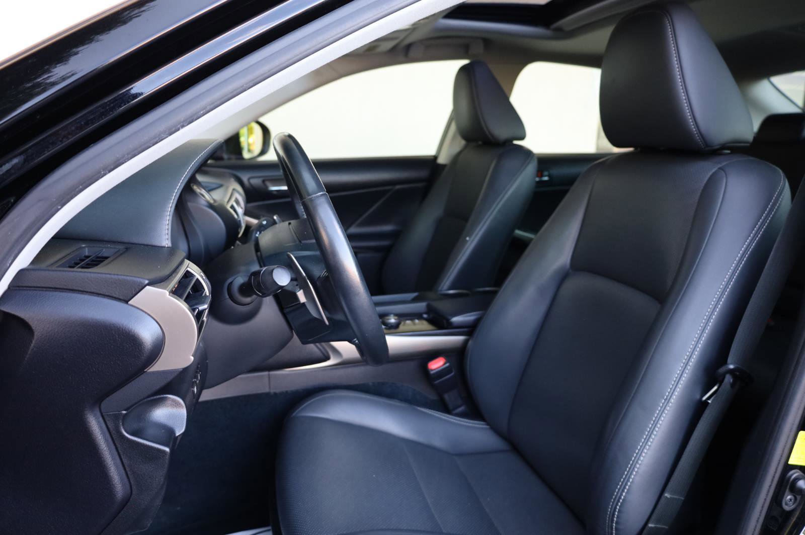Used 2014 Lexus IS 250 RWD image 15