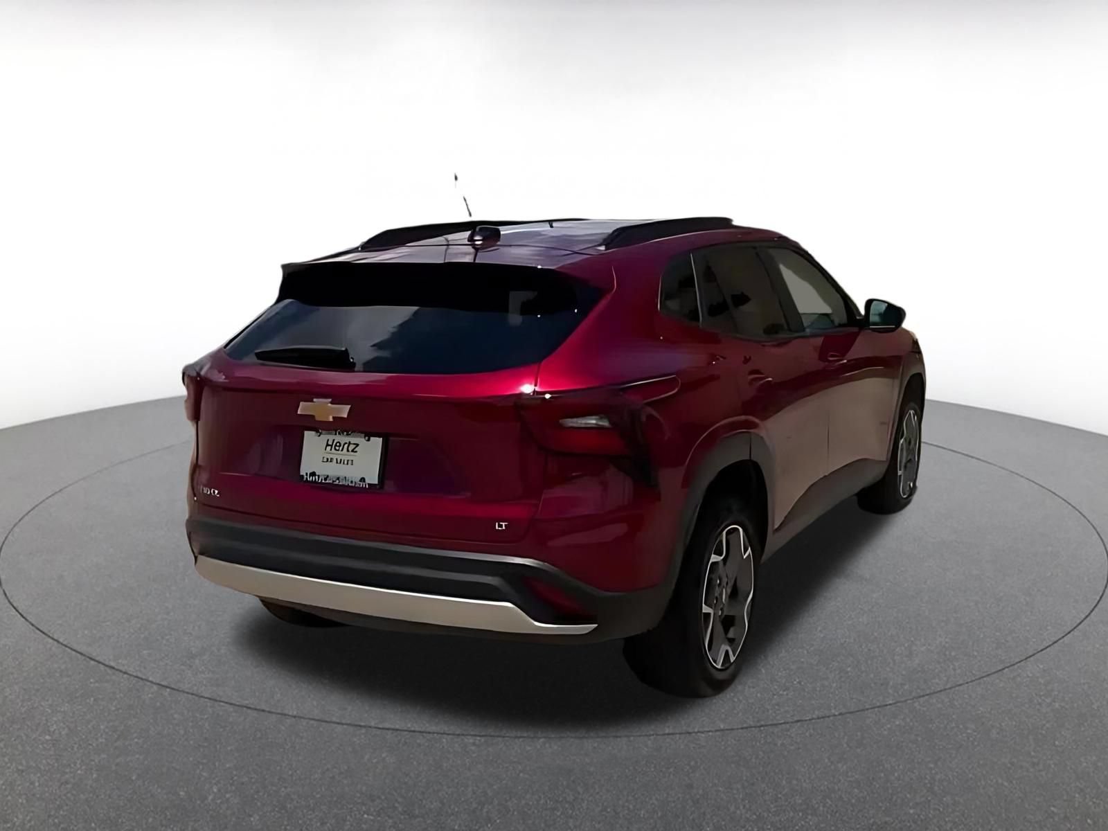 Used 2025 Chevrolet Trax LT FWD image 15