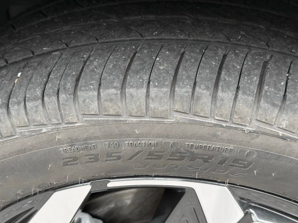 Used 2022 Hyundai Tucson Limited AWD/4WD image 42