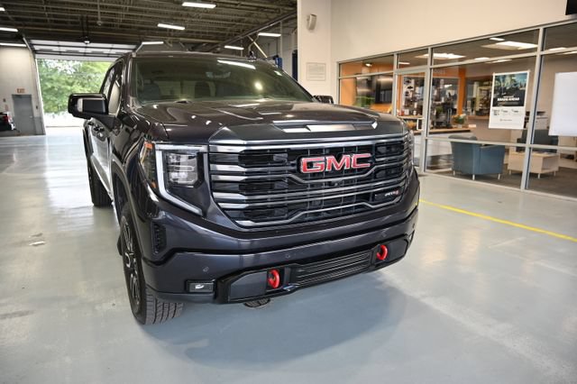 Used 2022 GMC Sierra 1500 AT4 AWD/4WD image 3
