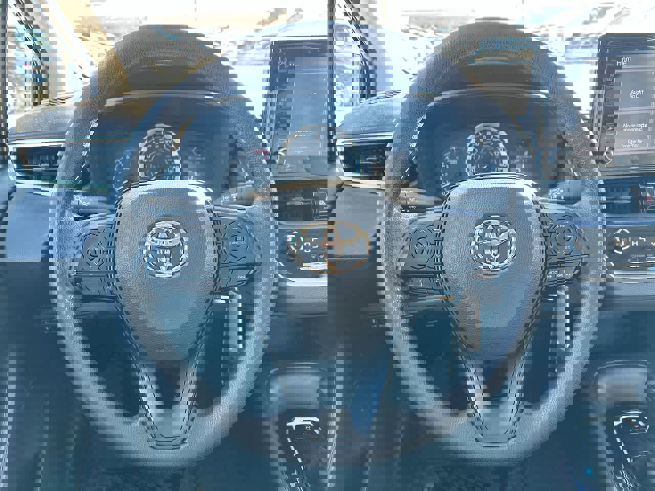 Used 2022 Toyota Corolla LE image 27