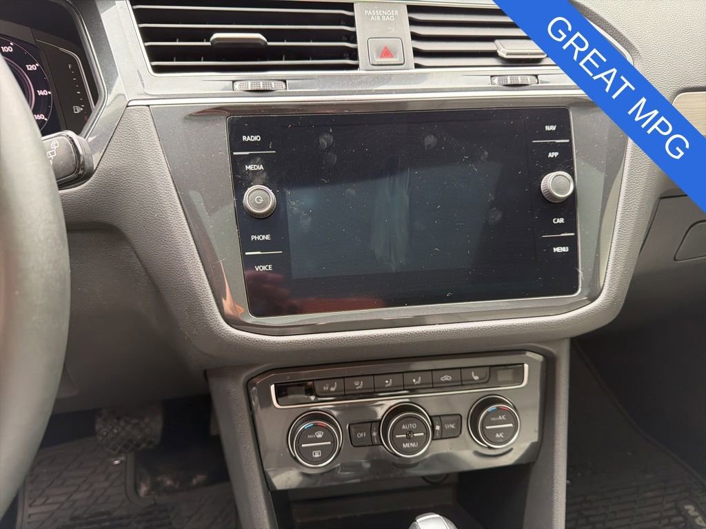 Used 2021 Volkswagen Tiguan SEL AWD/4WD image 10